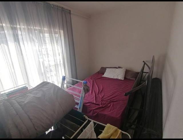 2 BEDROOM TOWNHOUSE FOR SALE IN ALBEMARLE